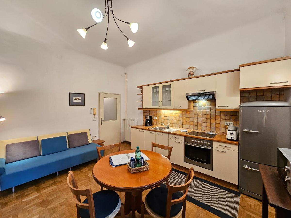Spacious Central Studio Nika 2 Tour As Ljubljana Dış mekan fotoğraf