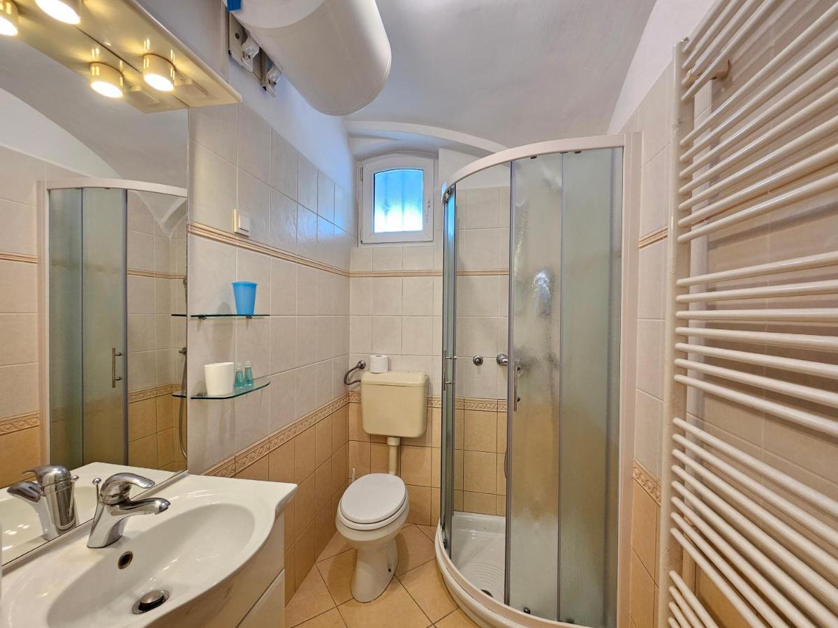 Spacious Central Studio Nika 2 Tour As Ljubljana Dış mekan fotoğraf